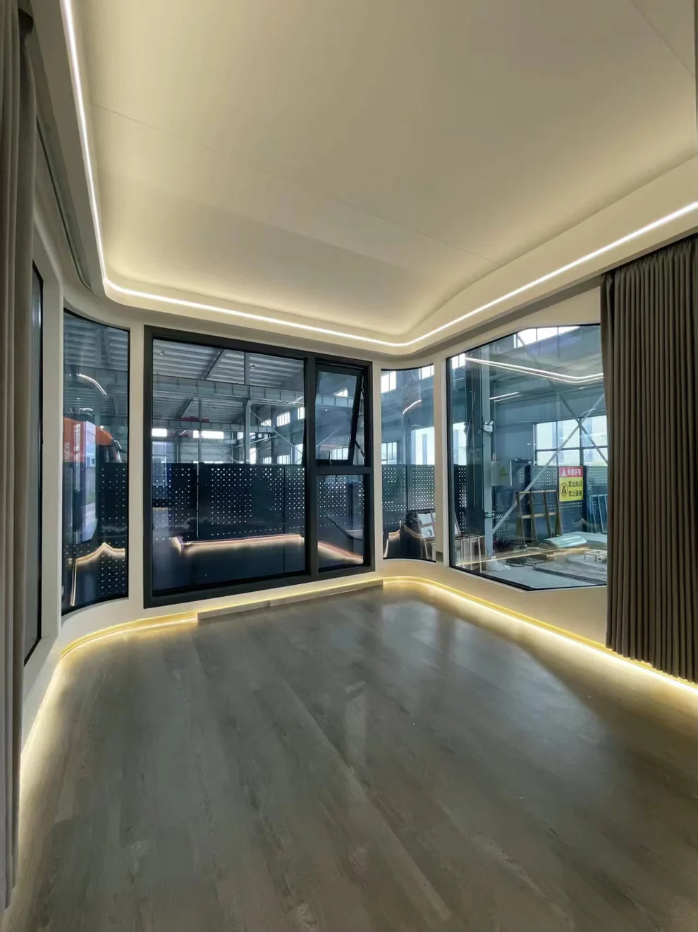 20 Ft Luxury Space Capsule House 1 Bedroom Kitchen Bathroom And Shower LCD Projector Installed